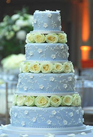  Blue Wedding Cake With White Roeses