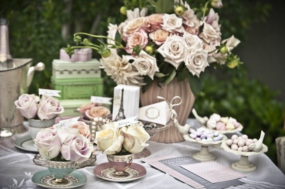 It’s Tea Time: Teacups and Teapots for Your Wedding