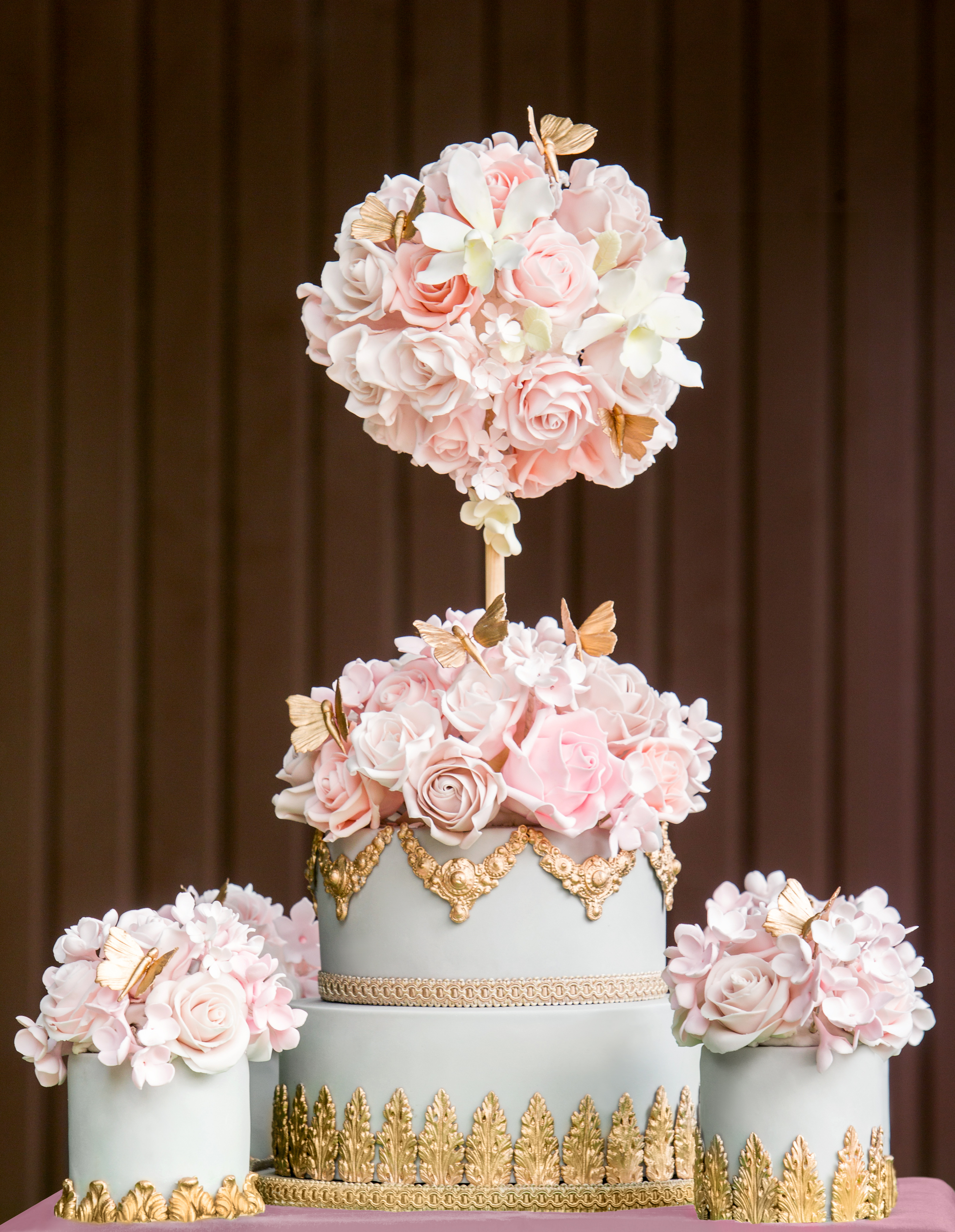 floral_fantasy_wedding_cake_elizabethscakeemporium