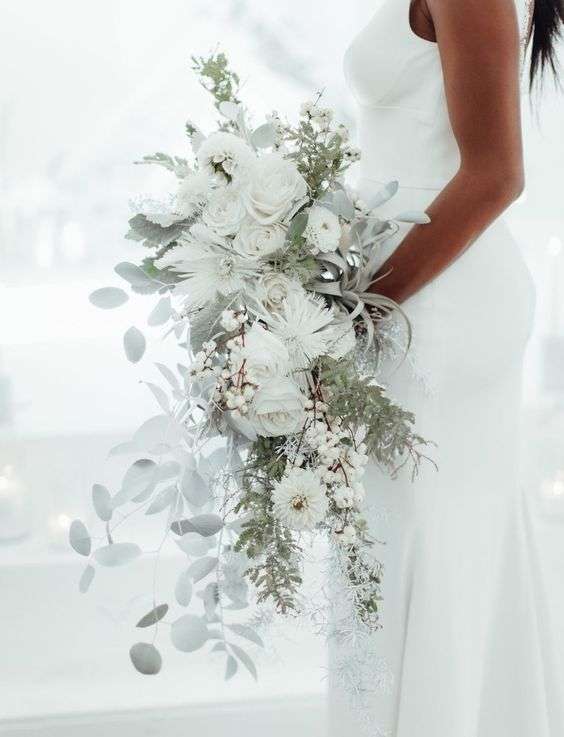 Winter Wedding Bouquet Ideas