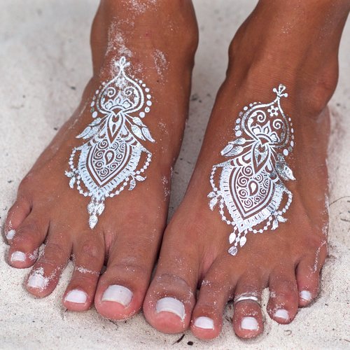 Henna white wedding Henna: Cultural