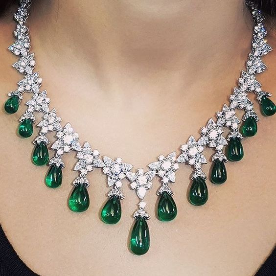 Emerald Green Bridal Jewelry| Arabia Weddings