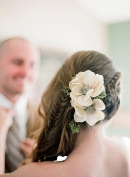 Side Swept Bridal Hairstyle | Arabia Weddings