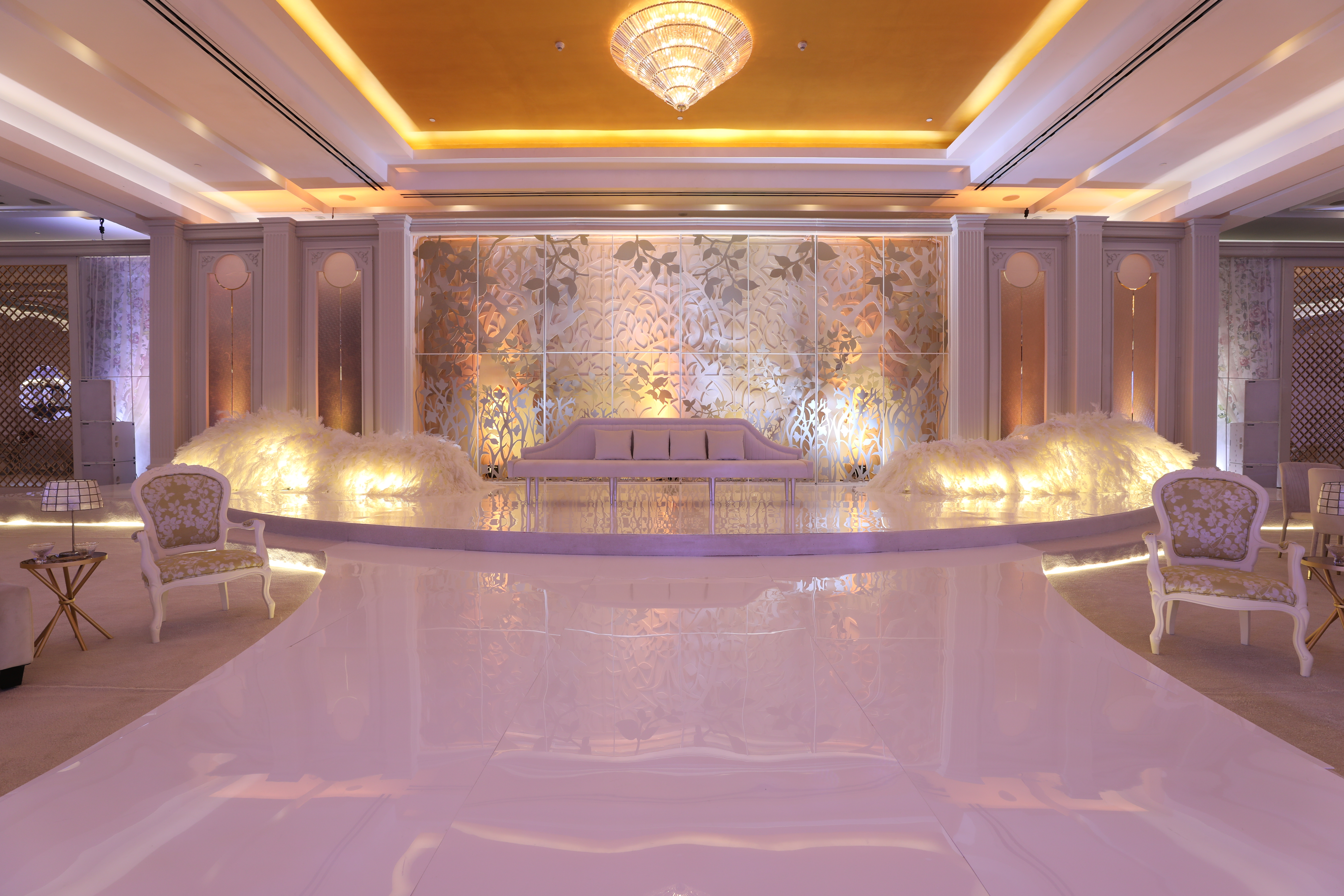 Leaves Theme Wedding in Qatar Arabia Weddings