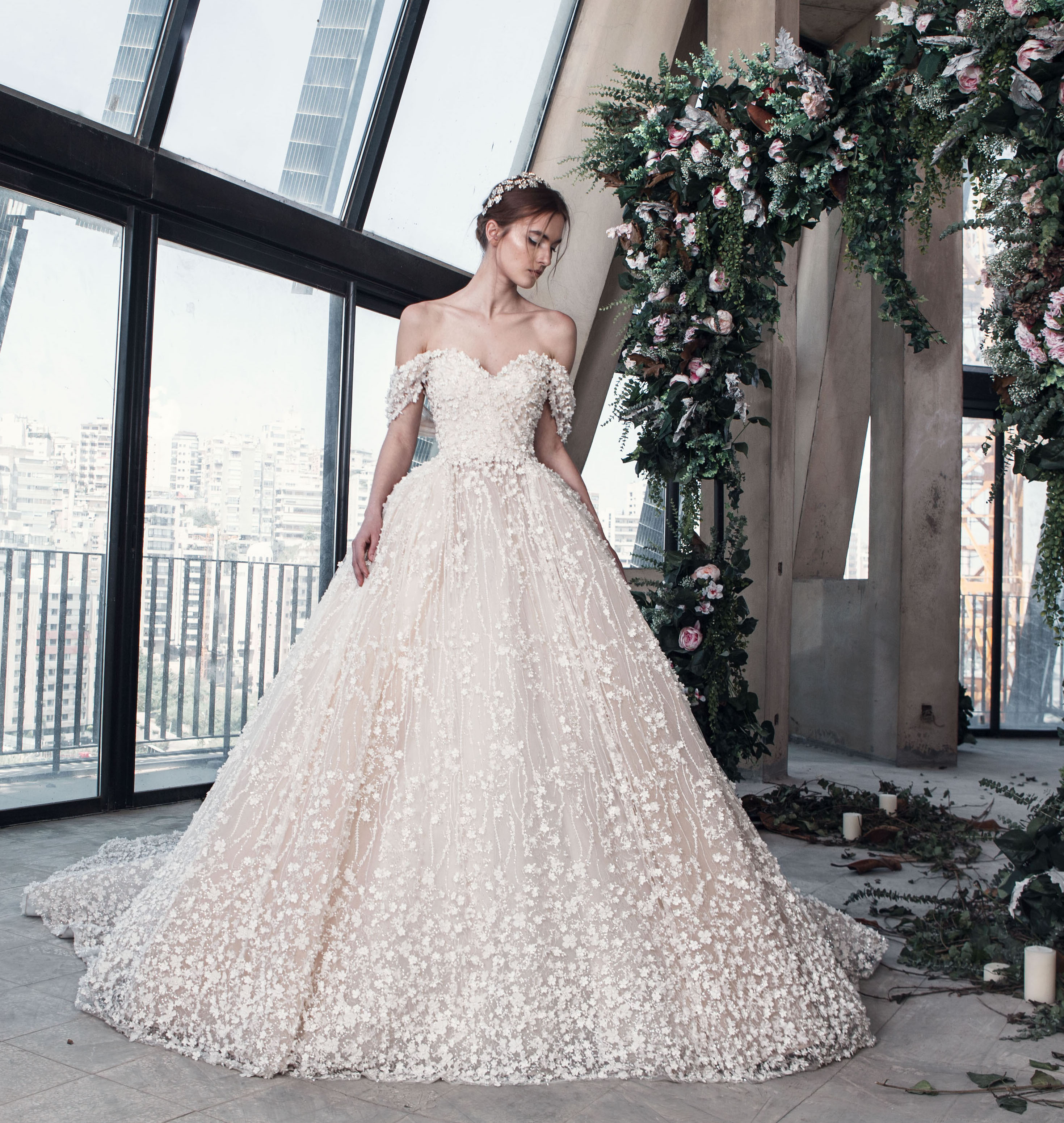 popular wedding dresses 2019