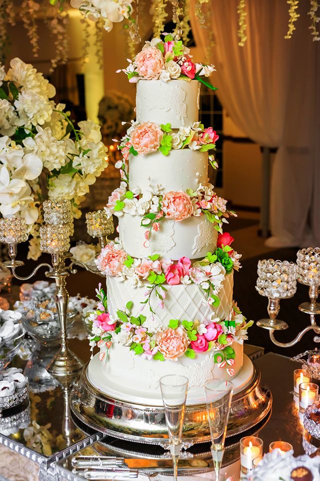 The House of Cakes Bakery Arabia Weddings