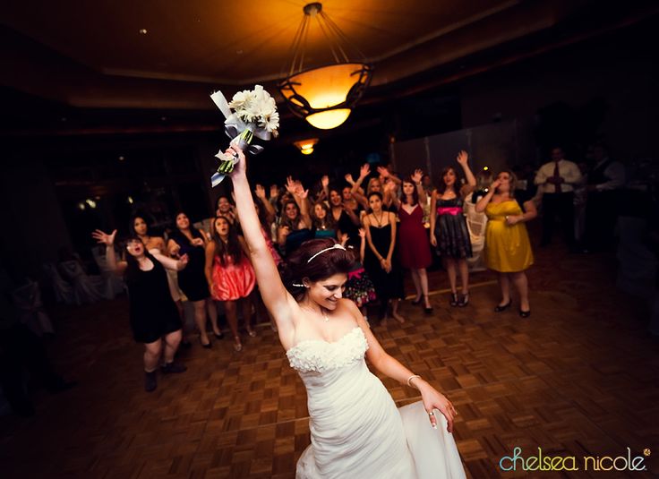 The History Behind the Bouquet & Garter Toss - Arkansas Bride