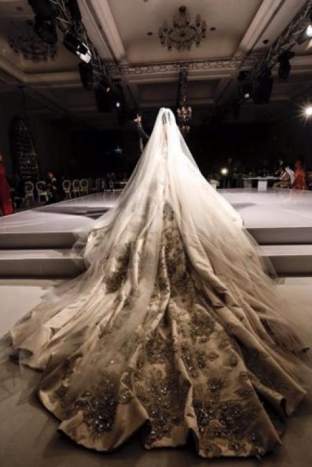 Picture: Wedding Dress of Saddam Hussein's Granddaughter 