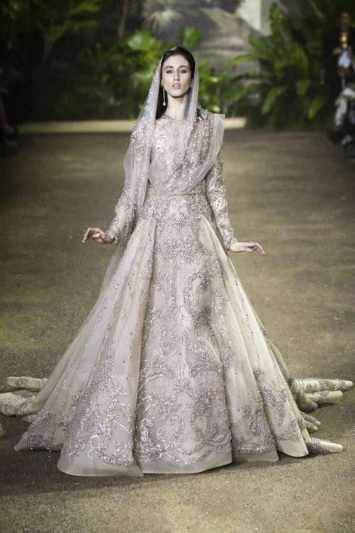 Elie Saab's Wedding Dress For Spring 2016 | Arabia Weddings