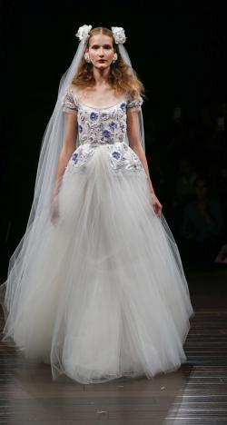 The Unique Naeem Khan 2017 Fall Bridal Collection