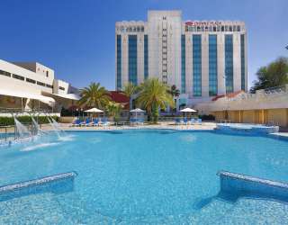 فوز فندق كراون بلازا عمان في جوائز  اختيار المسافرين من  TripAdvisor 2018