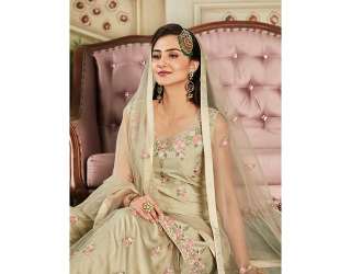 Top Indian Wedding Outfit Shops in Dubai
