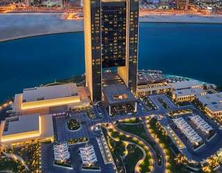 أشهر الفنادق المطلة على البحر في البحرين