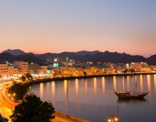 قطاع السياحة في عُمان يزدهر: إضافة 9600 غرفة فندقية جديدة بحلول عام 2030