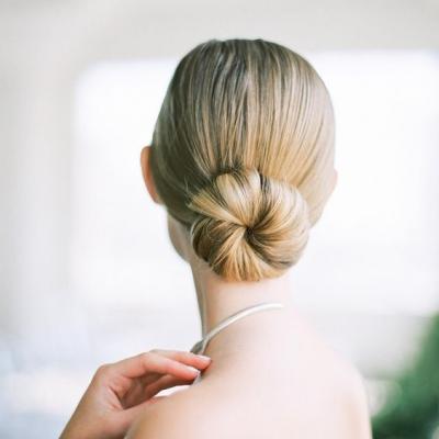  تسريحات شعر بسيطة للعروس