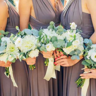 كيف تختارين نظام ألوان محدد لمن سيرافقك في حفل الزفاف