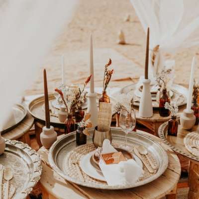 أجمل الديكورات المثالية لحفلات الزفاف في الصحراء