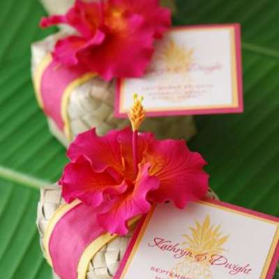 Wonderful Ideas for Tropical Wedding Favors