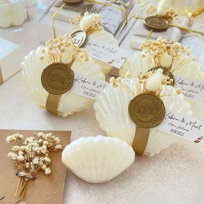 Make Seaside Memories with These Beach Wedding Favors