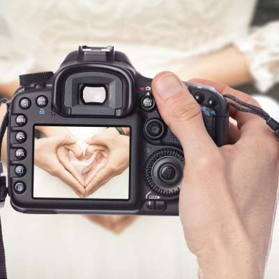 Wedding Photographer Etiquette: How To Work with Your Expert