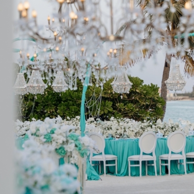 ذا اتشواي سواري تنجح في تنظيم حفل زفاف فاخر في جزر المالديف لثنائي عُماني