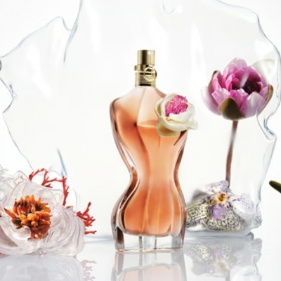 عطور تغمرك بالأنوثة والرومانسية في عيد الحب