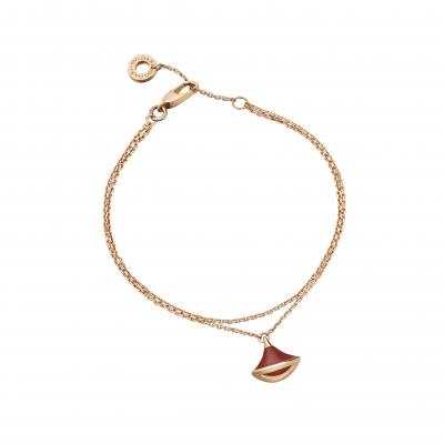 سوار من الذهب الوردي مع حجر المرجان الأحمر من مجموعة ديفا