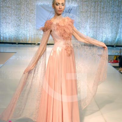 المصممة غدير عبد الواسع افغاني - ازياء الحور