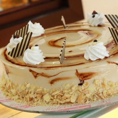 كيك وحلويات مستر بيكر - العين