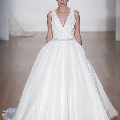 Nuptialine Pour les Robes de Mariees