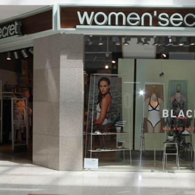 ومنز سيكرت لانجري - عمان