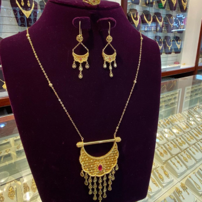 مجوهرات منى