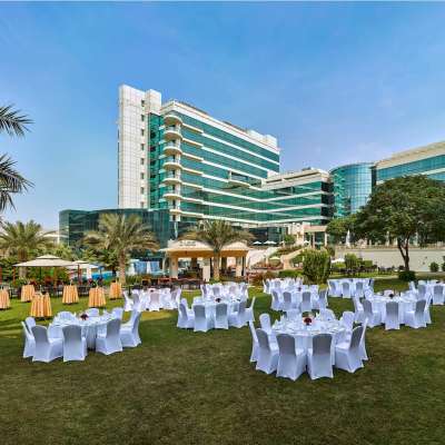Millennium Airport Hotel Dubai - Outdoor Garden