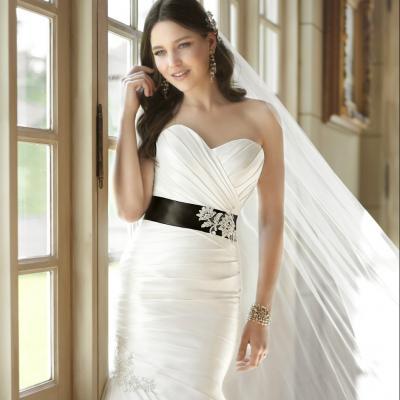 أفكار أنيقة وموديلات فساتين زفاف ملونة موقع العروس