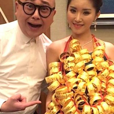 عروس صينية تتلقى مبلغاً طائلاً كمهر لها