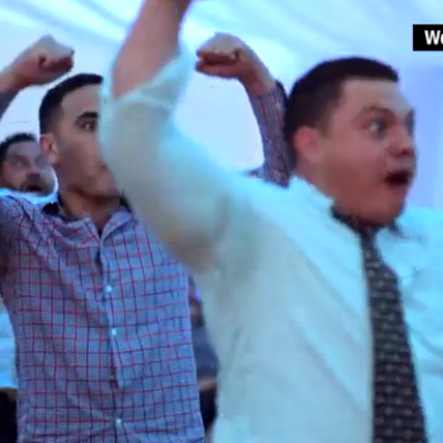 بالفيديو: رقصة تتسبب ببكاء عروس نيوزيلندية