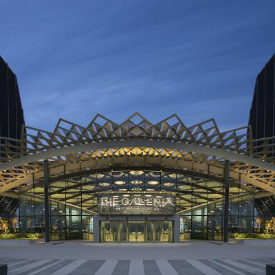 "الغاليريا" يعرض "غرفة الأناقة الافتراضية" لتعزيز تجربة تسوق مميزة