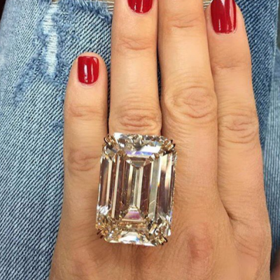80 Carat Diamond Ring Takes Everyone's Breath Away
