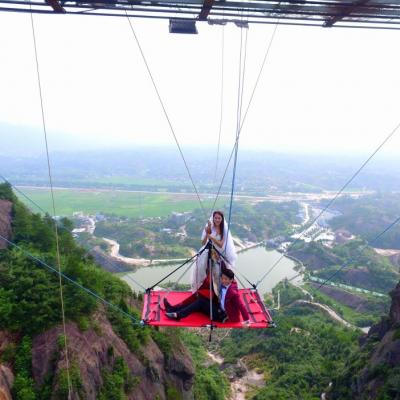 Chinese Couple Choose Crazy Wedding Photo Shoot Idea