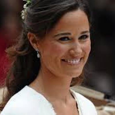 Victoria Beckham Offered to Design Pippa Middleton's Wedding Dress