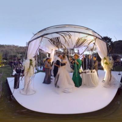 Virtual Reality Weddings Becoming Big Trend