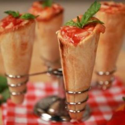 Wedding Food Trend: Cone Foods