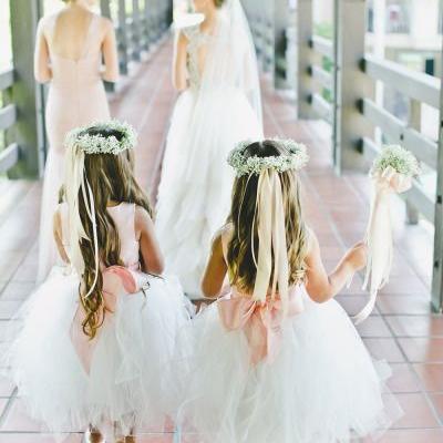 Adorable Flower Girl Dresses For Your Wedding