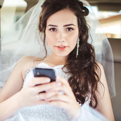 3 Wedding Apps We Love For The Tech Savvy Bride
