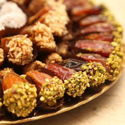 Delicious and Elegant Dates For Your Wedding