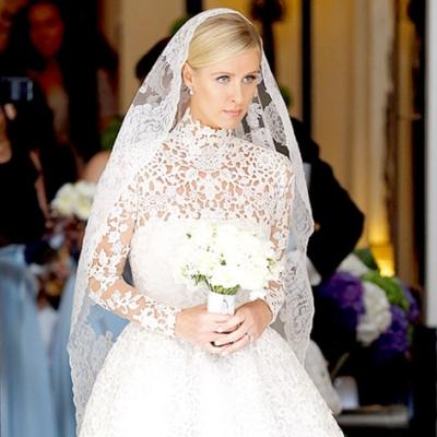 5 Timeless Veils Worn by Celebrities and Royals