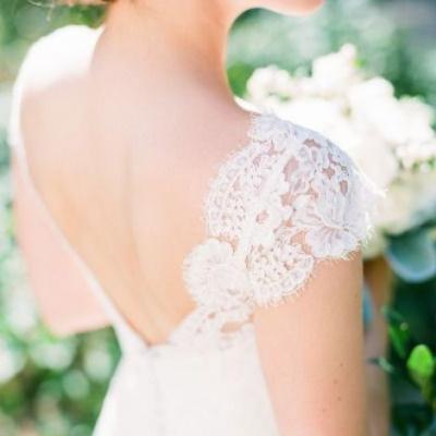 Feminine Wedding Dresses with Cap Sleeves