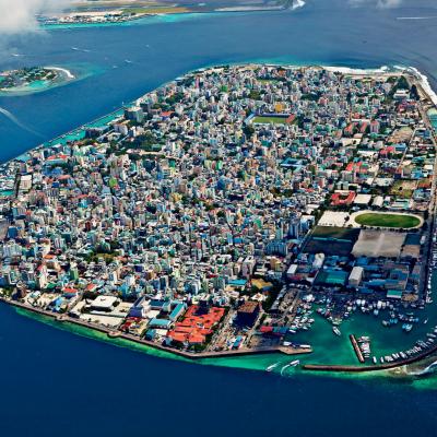 وجهة شهر العسل الساحرة: جزيرة ماليه عاصمة المالديف