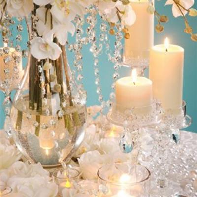 Twinkle Twinkle with Glass Decorations for Your Wedding 