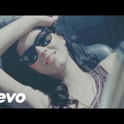Embedded thumbnail for Katy Perry - Teenage Dream
